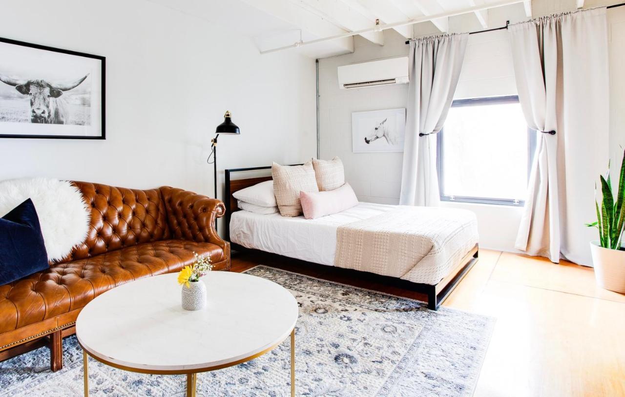 Stellar Suites Луисвилл Экстерьер фото